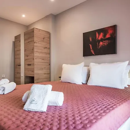 Апартаменты Artistic Penthouse In Center Sevastopol *