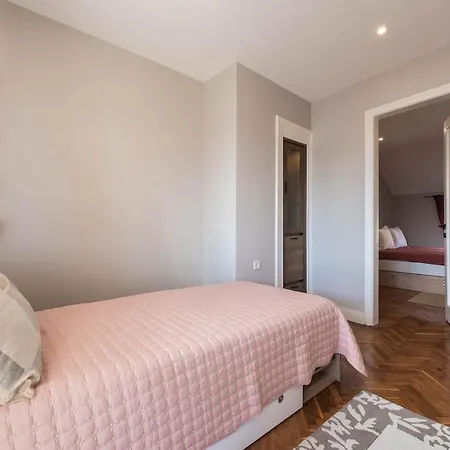 Artistic Penthouse In Center Sevastopol * Варна