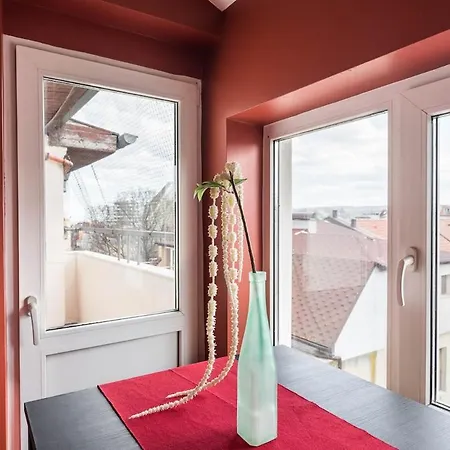 Апартаменты Artistic Penthouse In Center Sevastopol *